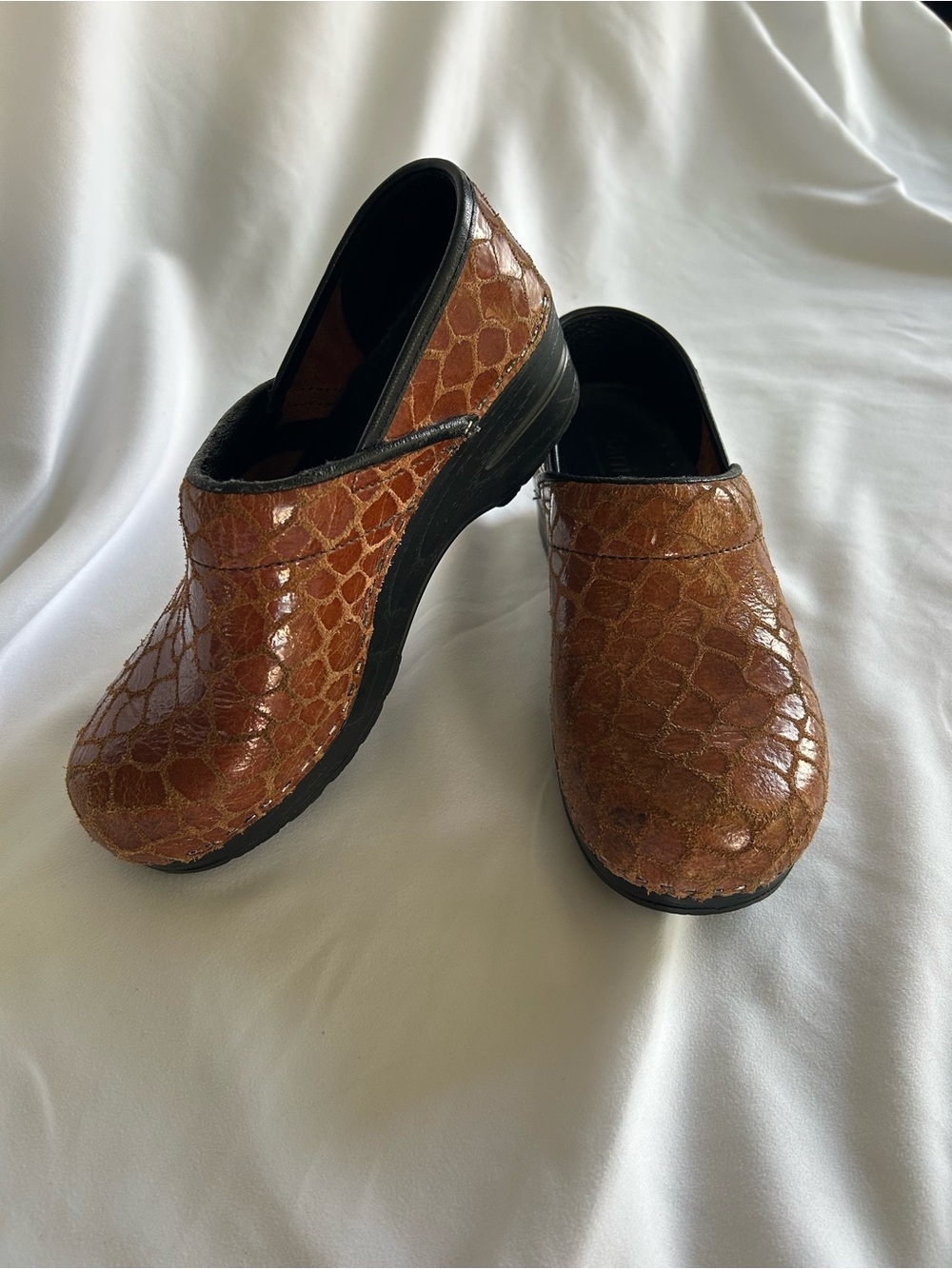 Sanita Professional Original Danish Croc Embossed Leather Clogs Size 36